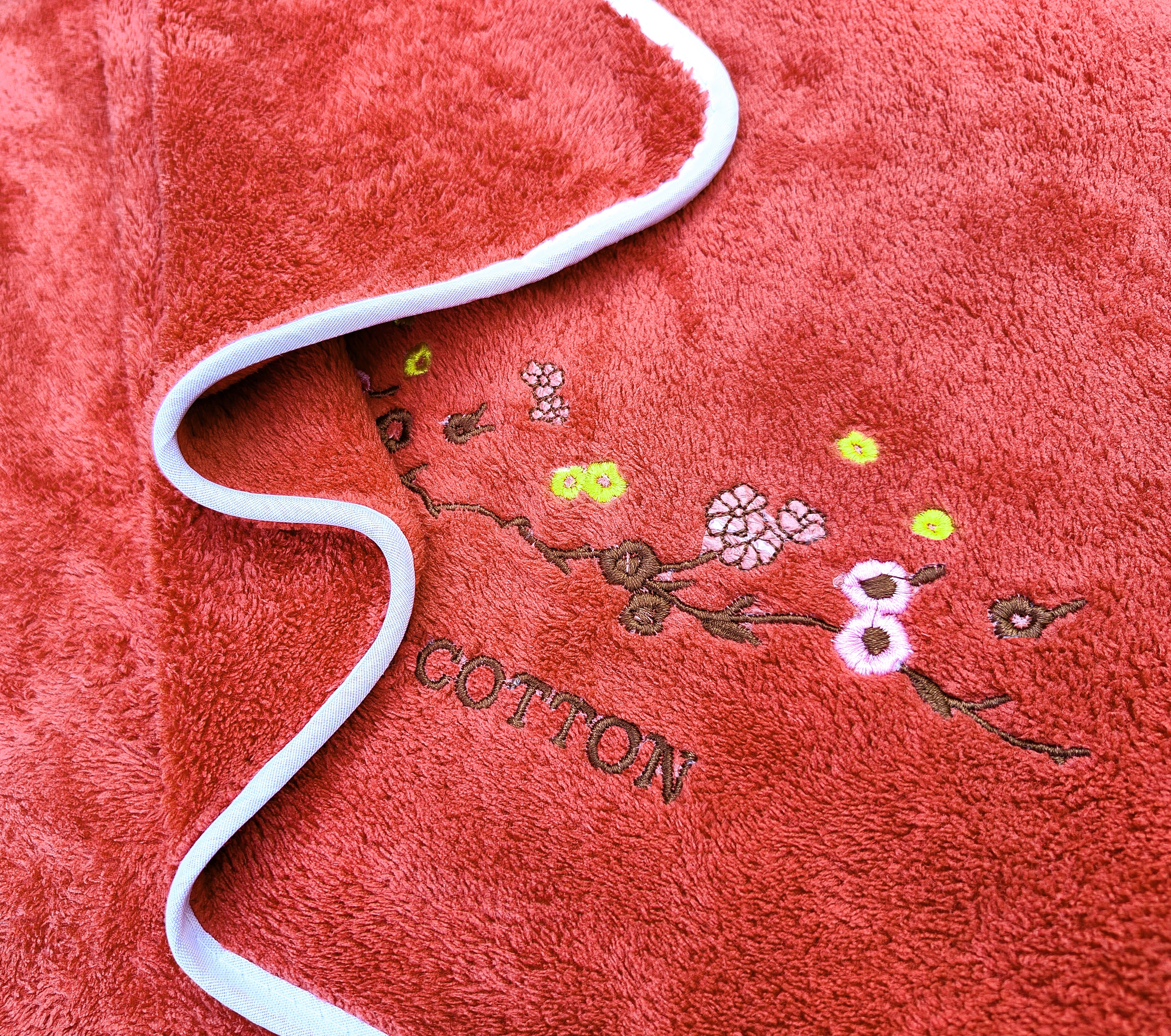 Lunar Days 350 GSM Microfiber Kids Bath Towel with Hanging Loop