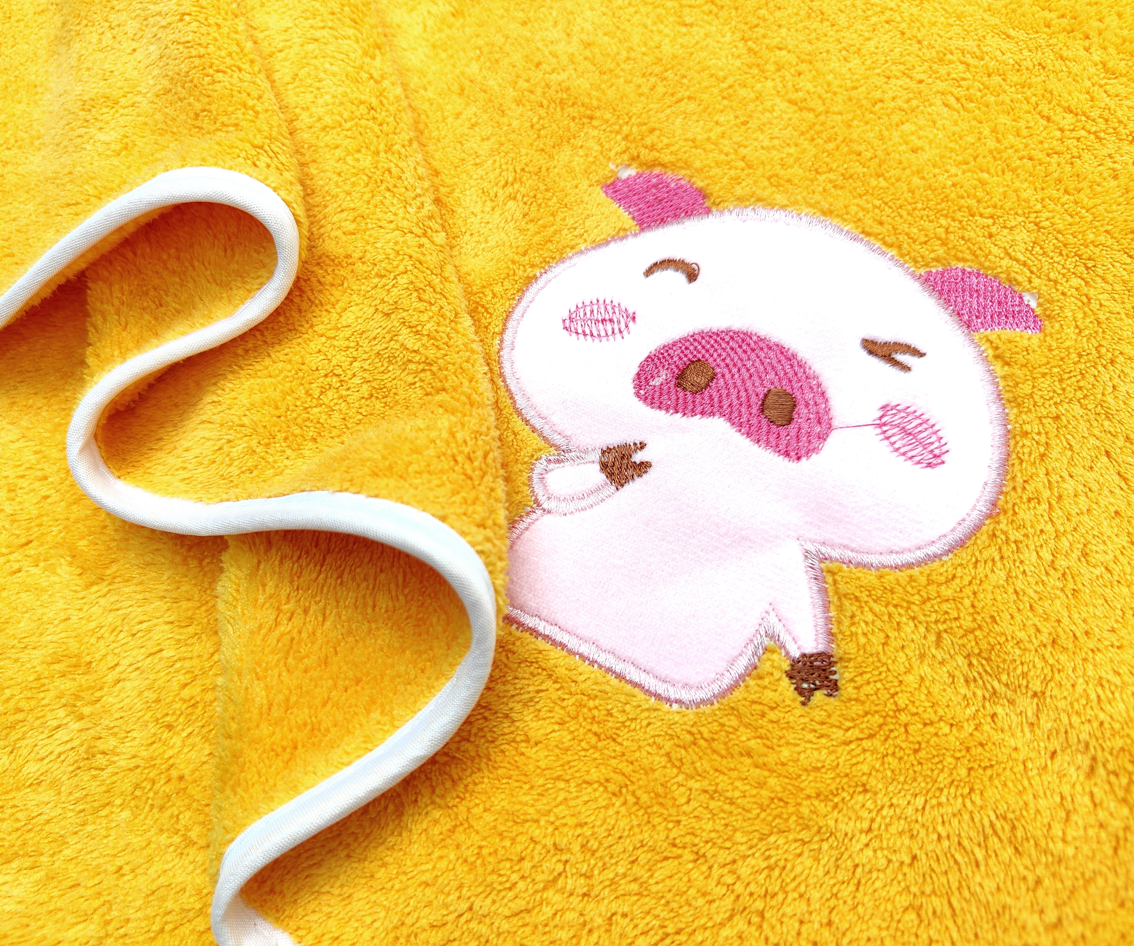 Lunar Days 350 GSM Microfiber Kids Bath Towel with Hanging Loop